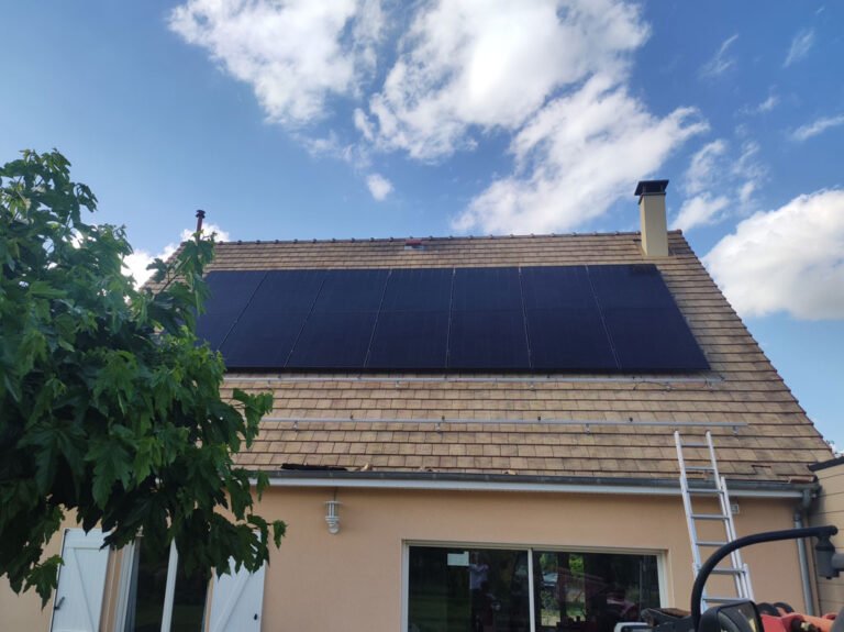 realisation-etp-installateur-panneaux-photovoltaique---la-bazoge---joue-l-abbe---la-guierche---sainte-jamme-sur-sarthe-la-guierche--souille-5